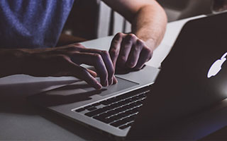 中超直播-【英超】铁腰双响破纪录 B费2射1传 曼联6比2利兹联