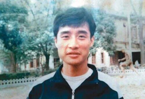 中超在线直播-兴宁一县六国脚之一，1989年世预赛国足主力，广东队后卫张小文